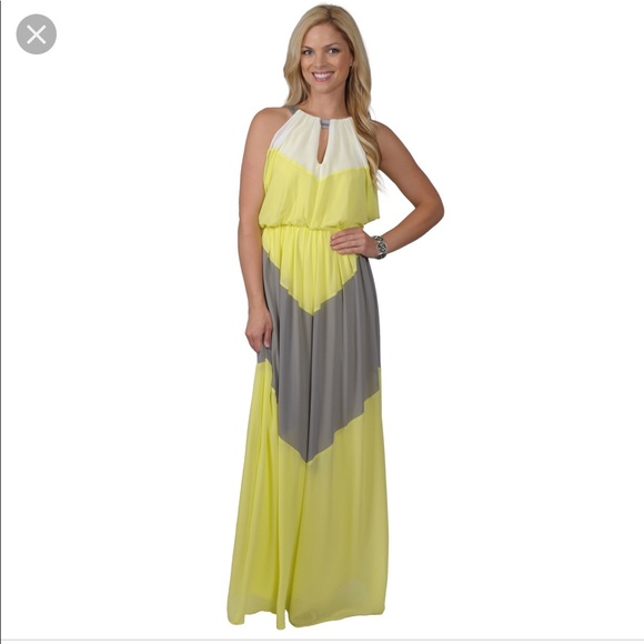 Vince Camuto Dresses & Skirts - Floor Length Vince Camuto Halter Dress!!